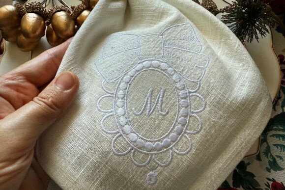 Wedding Frame Embroidery Design Review for Seasonal Use